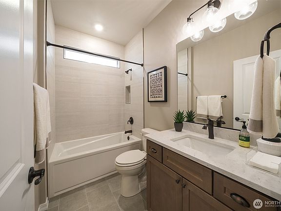 4th image of 14830 205th Avenue Ct E #2500