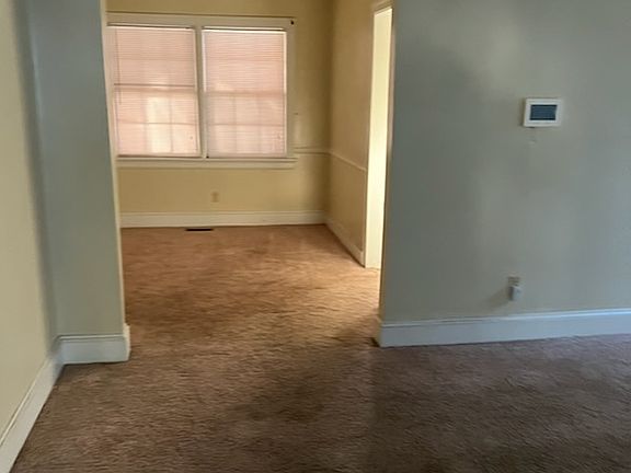 5th image of 1113 Hill St