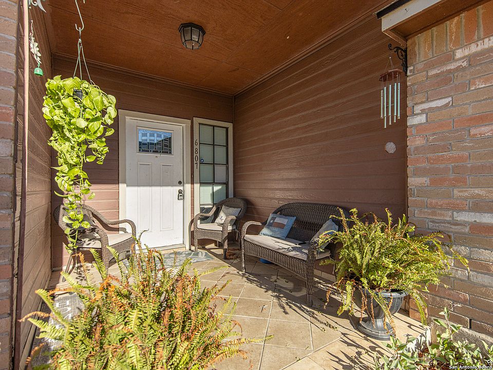 1st image of 6807 QUAIL LK