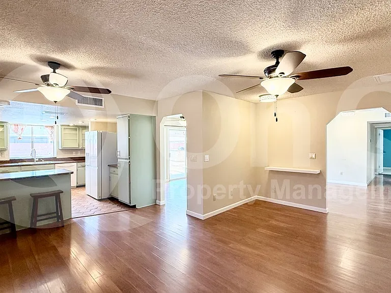 3151 S Orange Cir — Photo 5