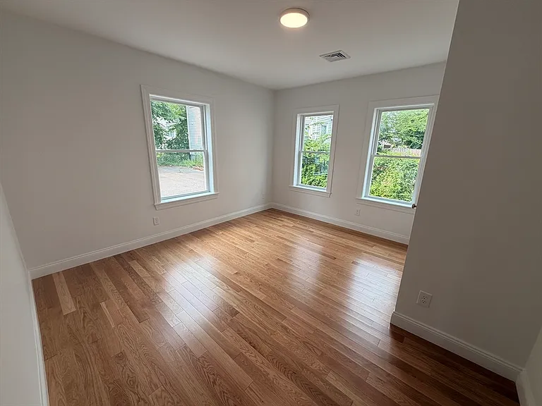 33 Pleasant St #1 — Photo 11