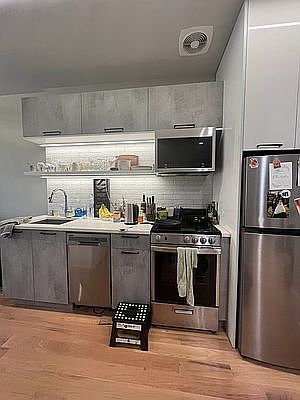 1st image of 19 Jefferson St #2