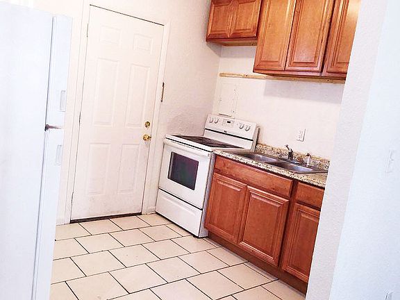 5th image of 970 Dr Martin Luther King Jr Blvd APT 1