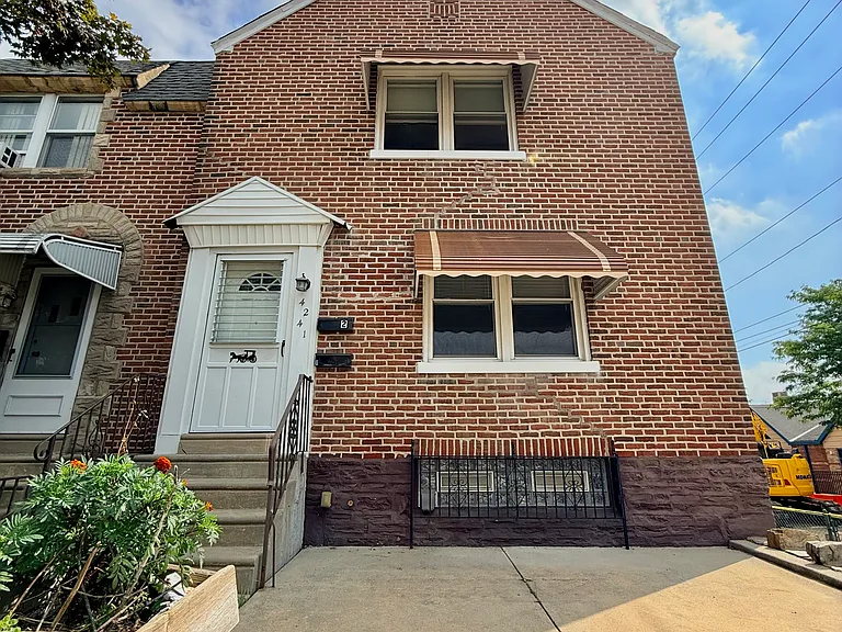 4241 Aldine St #1 — Photo 23