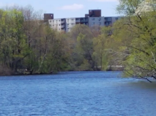 151 Coolidge Ave APT 105, Watertown, MA 02472