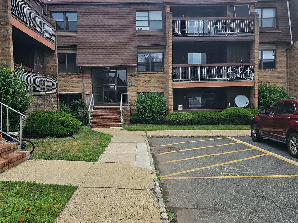 1st image of 1714 Raspberry Ct