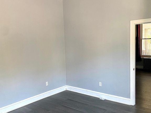 5th image of 4843 Walton Ave APT 1