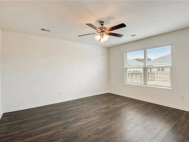 257 Bur Oak Bend Arch #1089433 — Photo 19