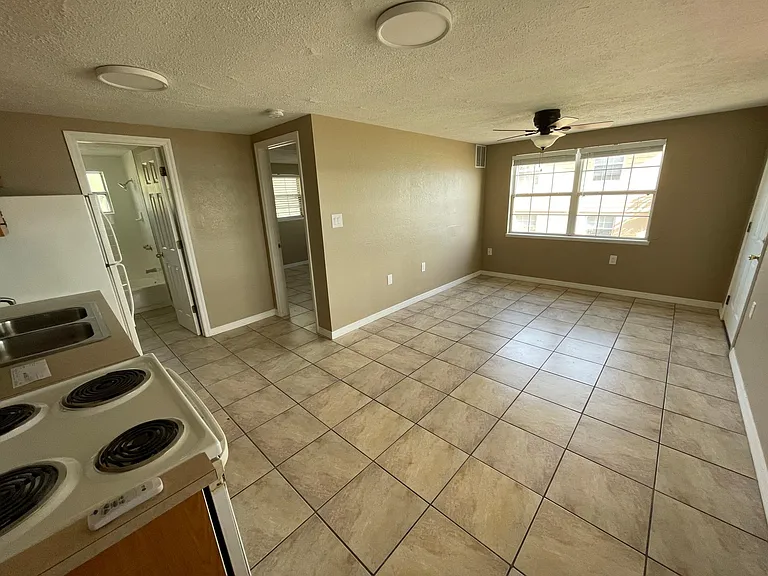 1203 Pierce St W #1203 — Photo 3