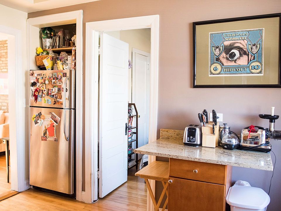 1st image of 1018 N Campbell Ave #3