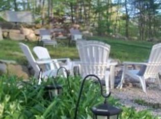 636 Stony Fort Rd, Saunderstown, RI 02874