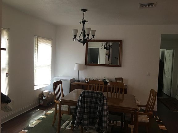 4th image of 1014 Park Lake St