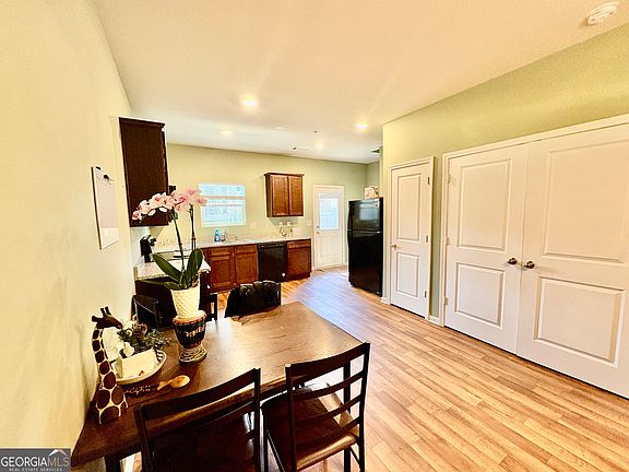4th image of 2176 Cypress Ln SW