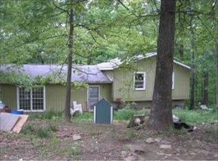 1883 N Lawrence Hollow Dr, Bloomfield, IN 47424