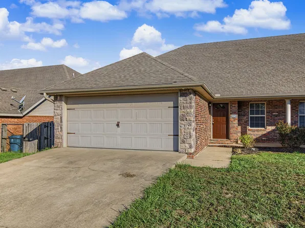 3104-2 SW Deerfield Blvd, Bentonville, AR 72713
