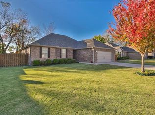 3914 Serenity St, Springdale, AR 72764