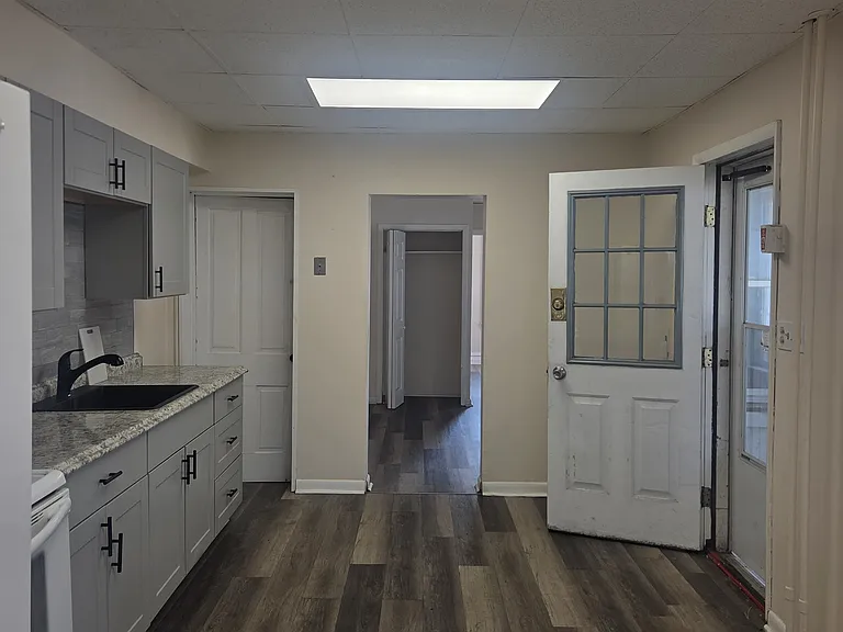 1034 Lehigh St #1 — Photo 3