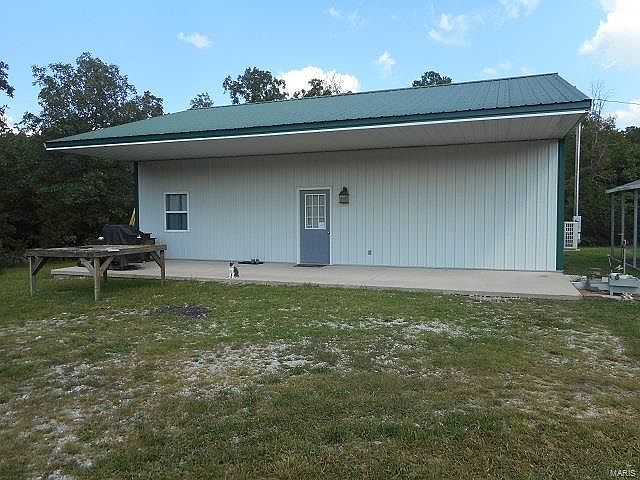 1st image of 19788 Crest Ln