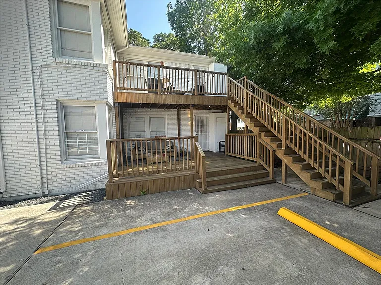 1852 Sul Ross St #1 — Photo 9
