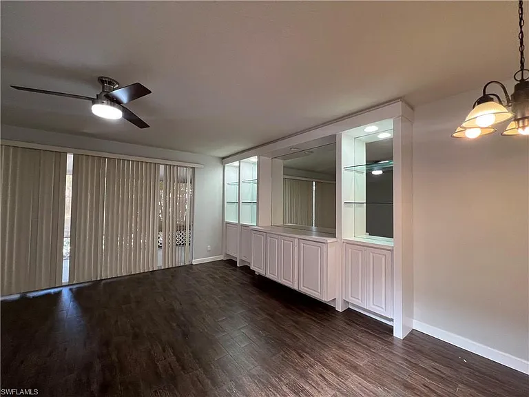 5365 Cove Cir #125 — Photo 13