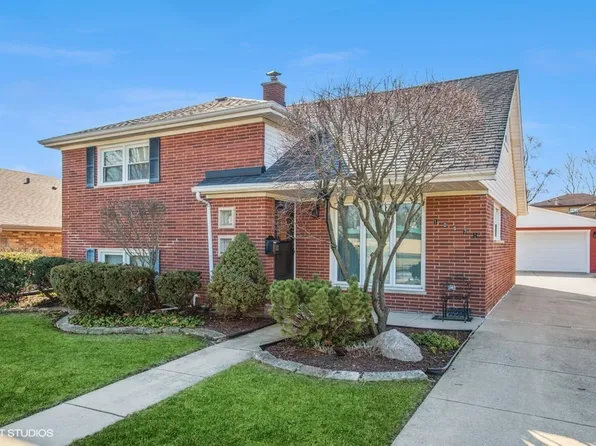 10671 Fleet St, Westchester, IL 60154