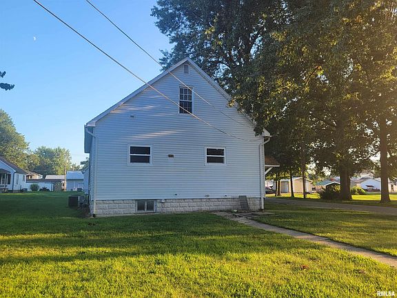 4th image of 701 Miller St