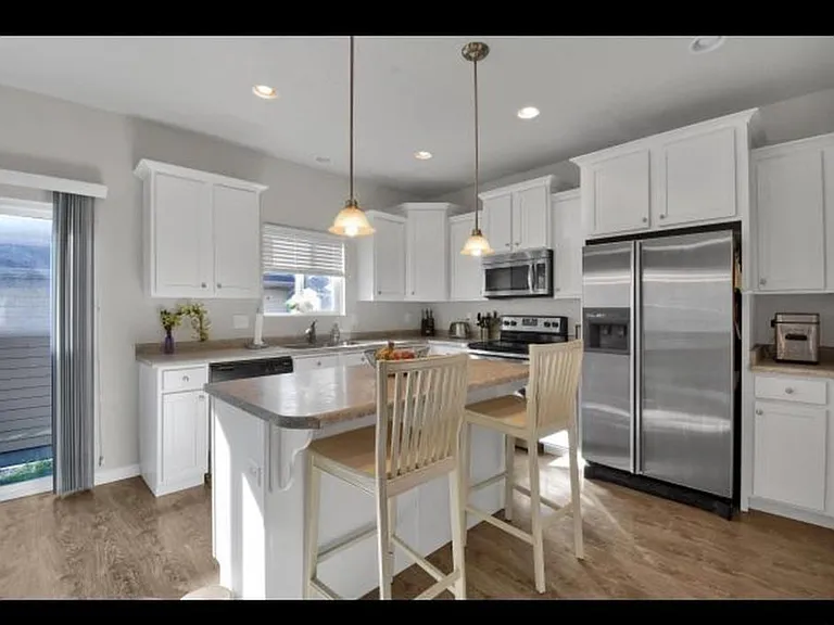 15240 S Glory Dr — Photo 9