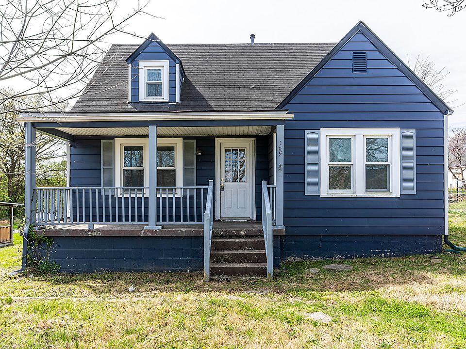1st image of 105 Lowell Ave