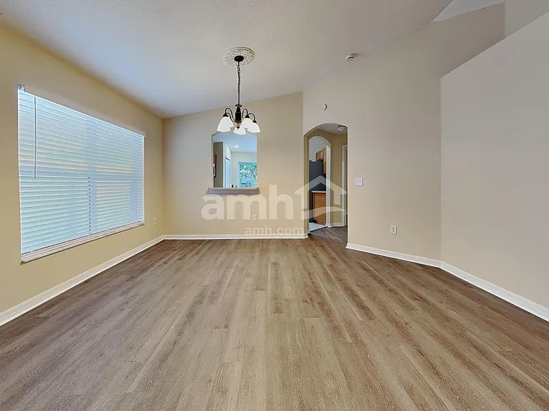 10234 Perthshire Cir — Photo 6