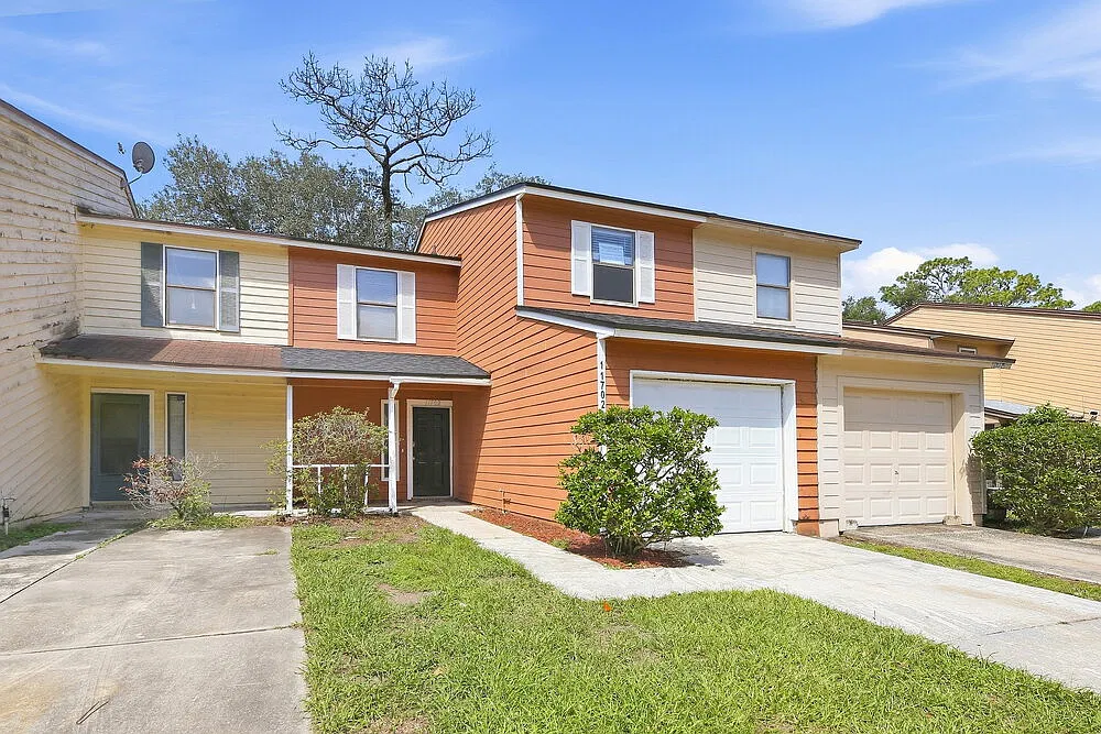 3 bed, 2.5 bath, 1464 sqft, $1,790 — Photo 4