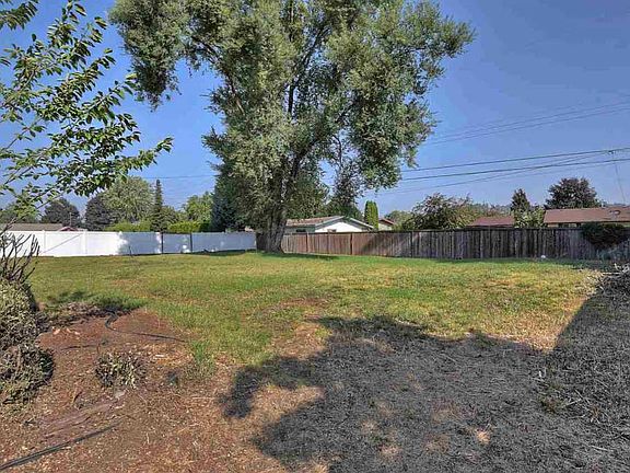 3rd image of 12019 E Grace Ave