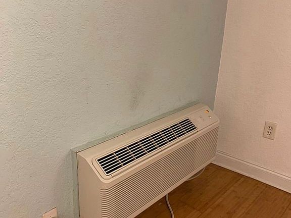 4th image of 3914 W Neptune St APT 14