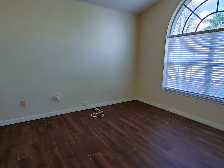 18110 Palm Breeze Dr — Photo 14