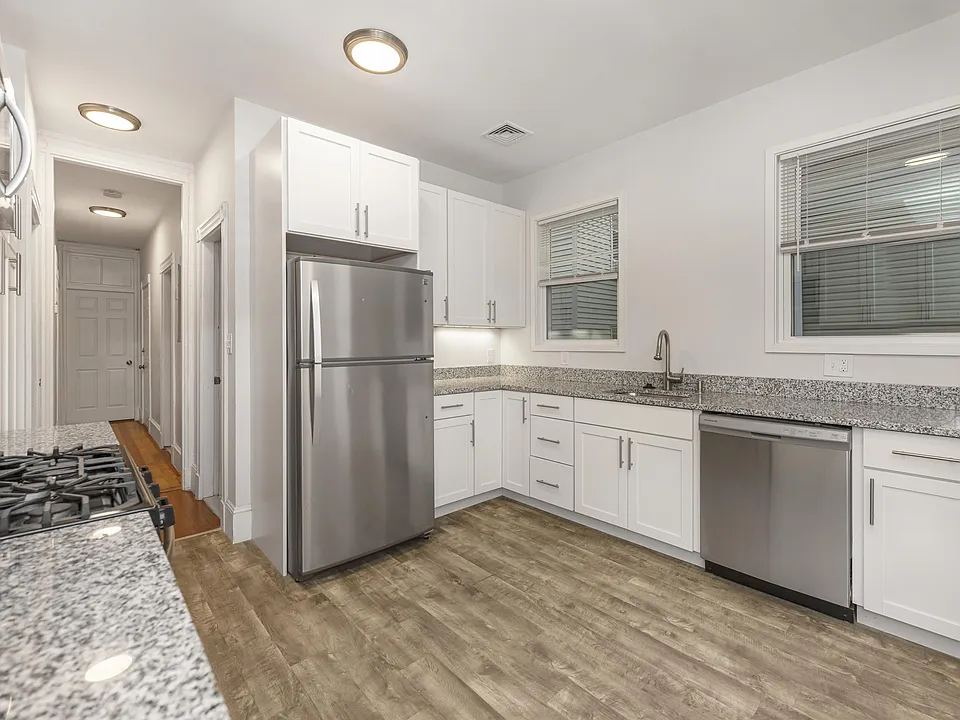 172 Boylston St #3JAMAICA