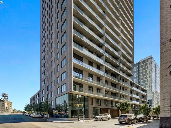 1150 NW Quimby St #212, Portland, OR 97209