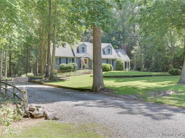 1503 Laurel Point Rd, Lancaster, VA 22503