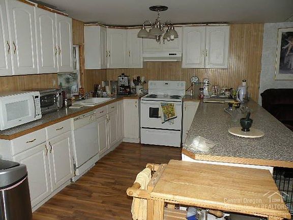 4th image of 20029 Alderwood Cir