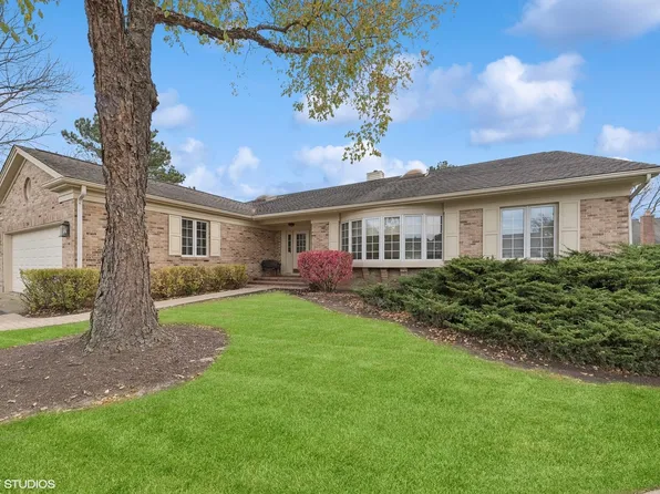 134 Crichton Ln, Inverness, IL 60067