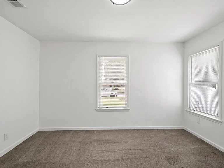 8327 Bonner Dr — Photo 23