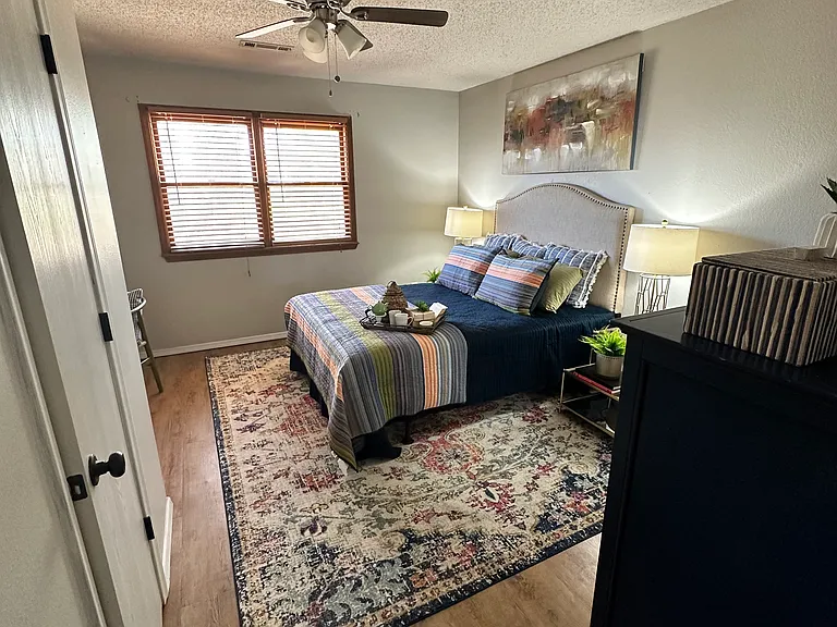 907 W Linden St #907 — Photo 19