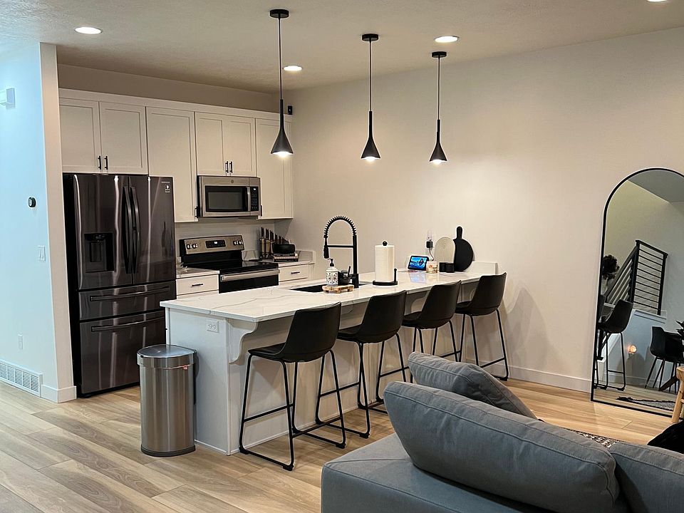 1st image of 15140 S Wild Horse Way
