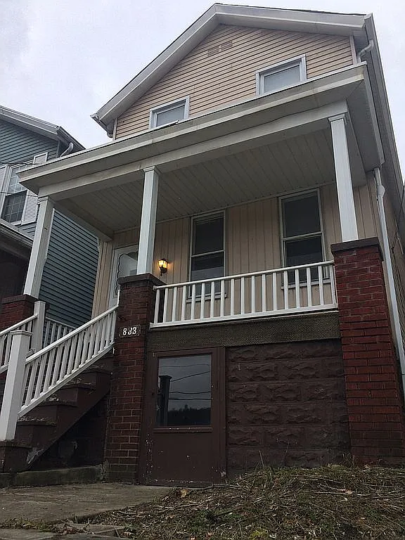 833 Lincoln Ave photo 1