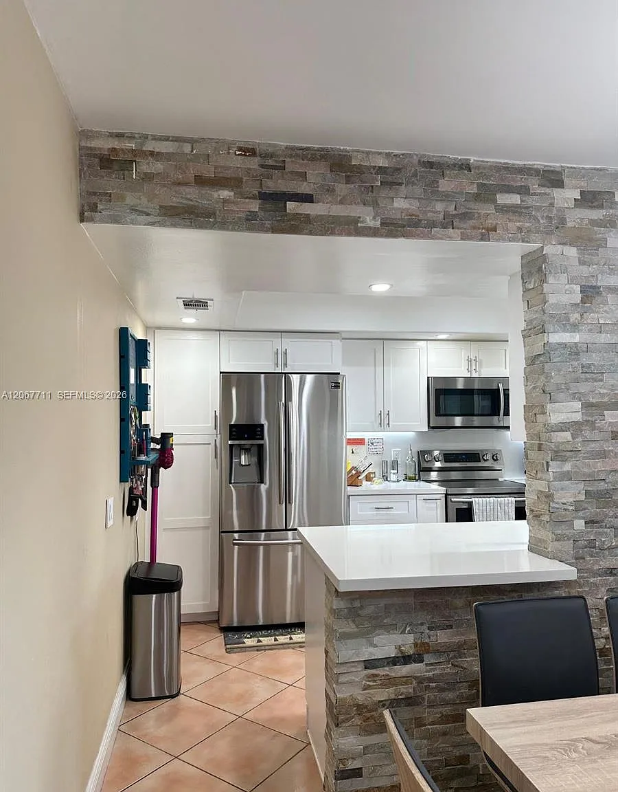 Lakes Meadow Vilg Homes C — Photo 2