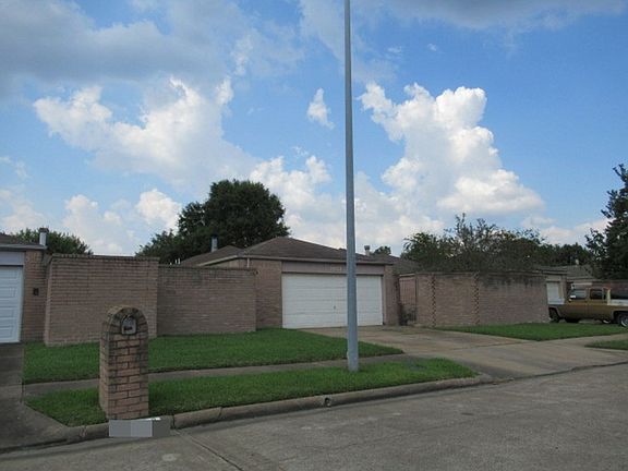 3rd image of 16122 Olive Glen Dr