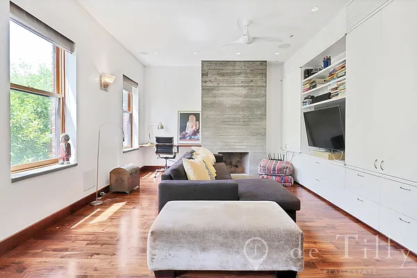 Rented by DE TILLY REAL ESTATE | media 13