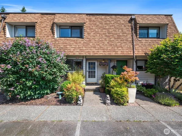 21105 80th Avenue W #103, Edmonds, WA 98026