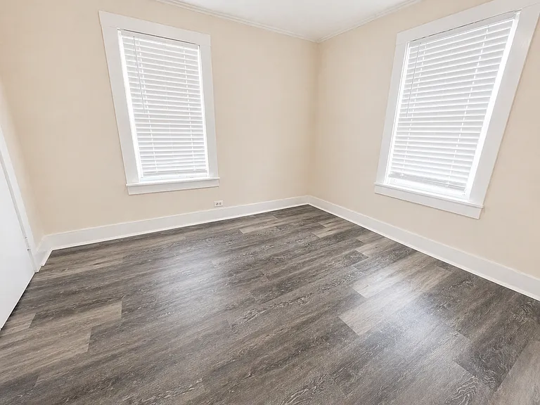 28 & 28 1/2 Prospect Street — Photo 2
