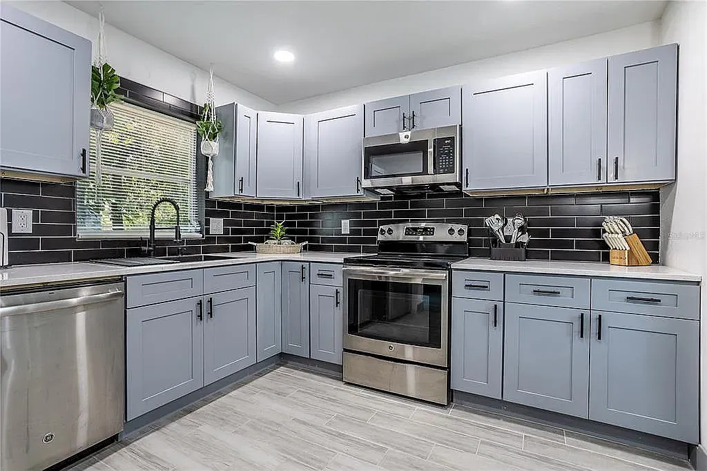 3 bed, $700 — Photo 4