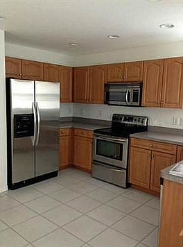 5th image of 3165 Pellam Blvd