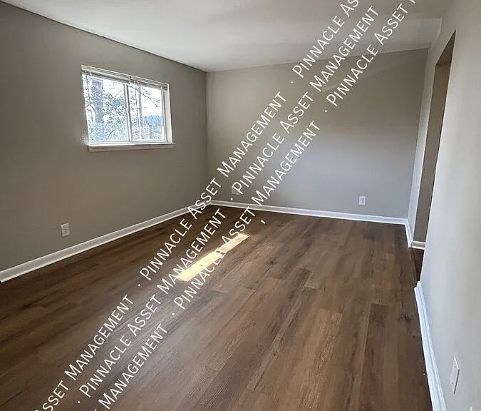 208 Valley View Ave #2 — Photo 8